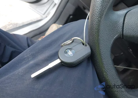 2014 Ford Focus S z USA, uszkodzony, nr VIN 1FADP3E25EL439974